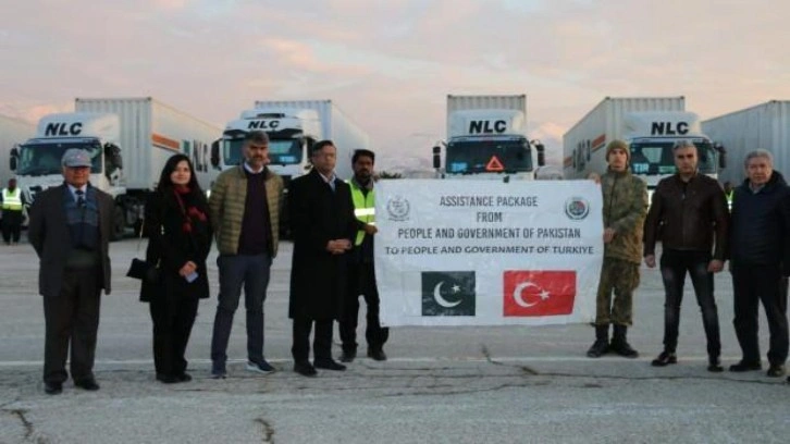 Pakistan’dan depremzedeler için gelen 21 tır yardım Malatya'da