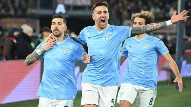 Roma derbide tek golle yıkıldı! Lazio yarı finale çıktı