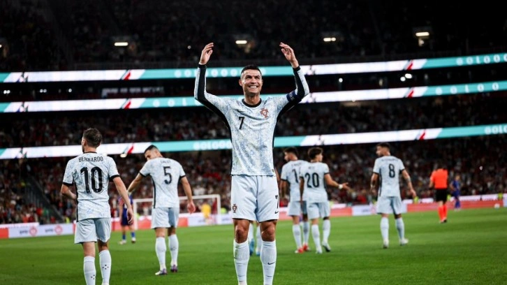 Ronaldo yine tarihe geçti! O rekora ulaşan başka futbolcu yok...