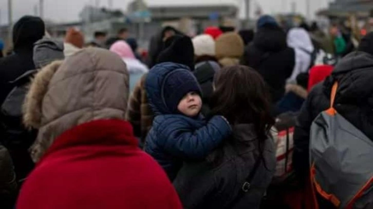 Rus kuşatması altındaki Mariupol'de zor şartlar altında tahliye