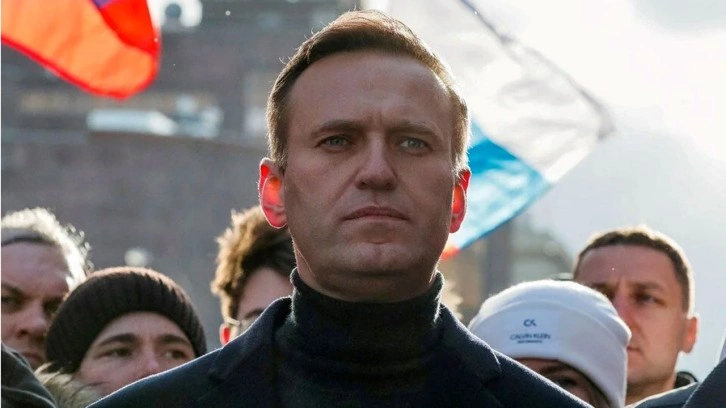 Rus muhalif Aleksey Navalny hapis cezasına çarptırıldı