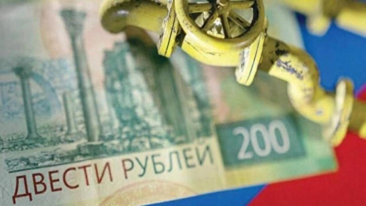 Rus rublesi, dolar karşısında son 4 yılın en yüksek seviyesinde