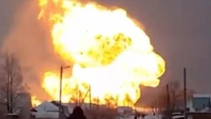 Rusya'da doğal gaz boru hattında patlama!