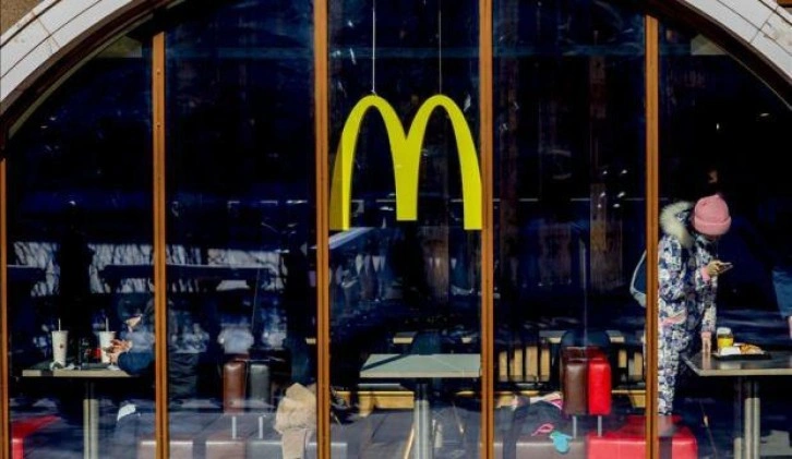 Rusya'da McDonald's'ın kapanma kararı üzüntüyle karşılandı, hamburgerler karaborsaya