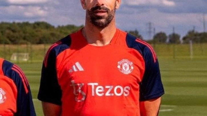 Ruud van Nistelrooy, Manchester United'a geri döndü
