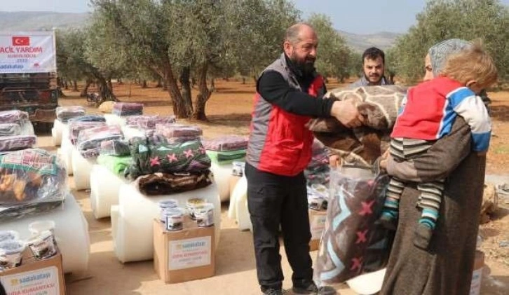 Sadakataşı İdlib’e acil yardım ulaştırdı