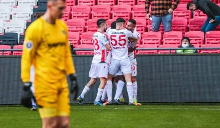 Samsunspor evinde Denizli'yi ezdi geçti!