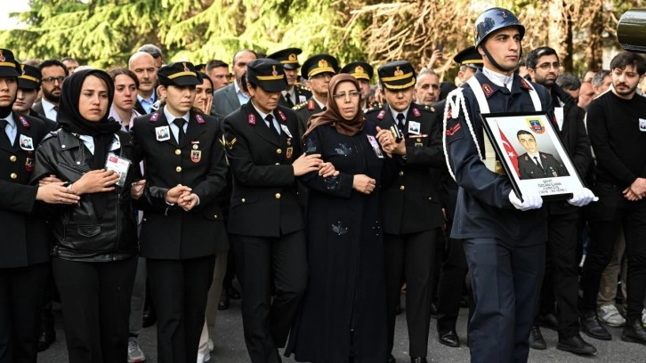 Şehit Jandarma Uzman Çavuş İlhan İstanbul'da son yolculuğuna uğurlandı