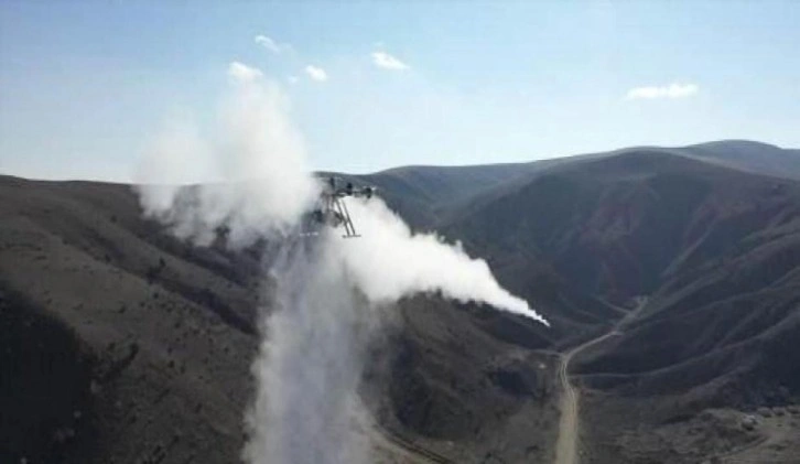 Silahlı drone Songar yerli roketleri ateşledi