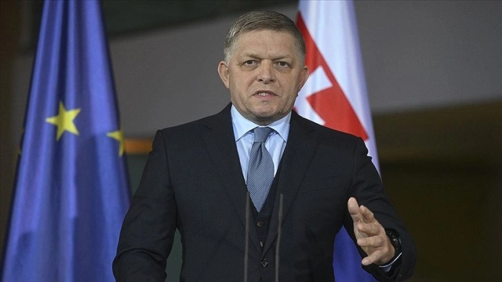 Slovakya Başbakanı Robert Fico silahlı saldırıda yaralandı