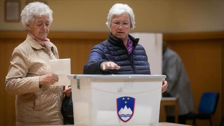 Slovenya'da halk genel seçimler için sandık başına gitti