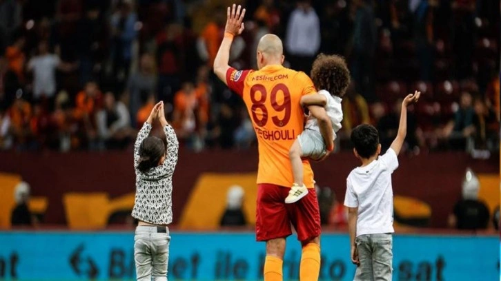 Sofiane Feghouli ve Ryan Babel'den veda