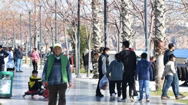 Soğuk ve yağışlı hava yurdu terk edecek