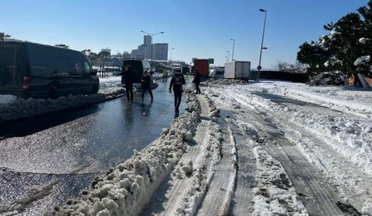 Son dakika: İstanbul Valisi Ali Yerlikaya: Acilen çekilmesi gerekmektedir!