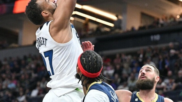 Takım arkadaşına yumruk atmıştı! Rudy Gobert'in cezası belli oldu