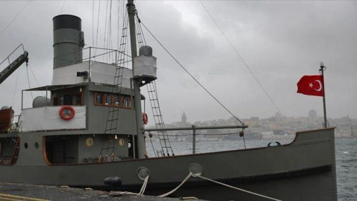 TCG Nusret Müze Gemisi, İstanbul'da ziyarete açıldı