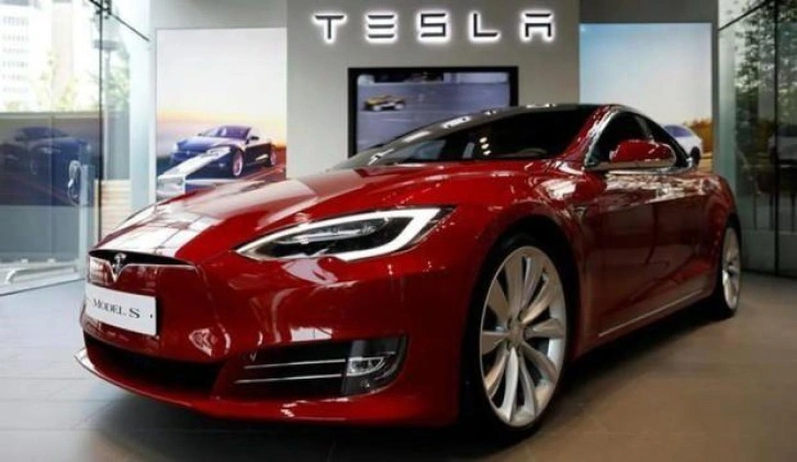 Tesla, en güvenilir otonom marka seçildi