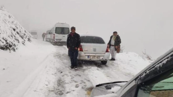 Tunceli'de kar yağışı etkili olmaya başladı