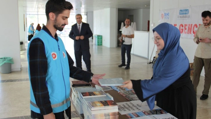 Türkiye Diyanet Vakfı 132 kütüphaneye 55 bin kitap desteği sağladı