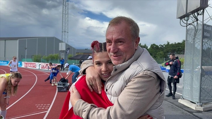 Türkiye Özel Sporcular 4x100 Metre Kadın Bayrak Takımı, dünya rekoru kırarak Avrupa şampiyonu oldu