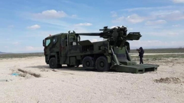 Türkiye'den tarihi obüs hamlesi! İlk ihracat için imzalar atıldı