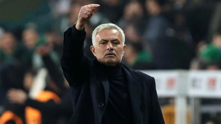 UEFA'dan Mourinho'ya men cezası!