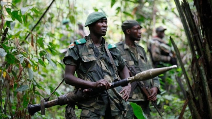 Uganda’da da terör faciası: Okula saldırdılar, 25 kişi öldü!