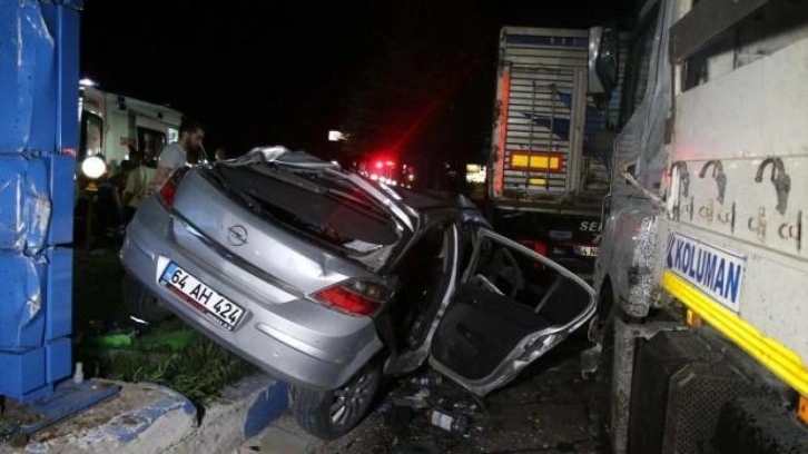 Uşak'ta otomobilin çarptığı 2 üniversite öğrencisi yaşamını yitirdi