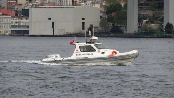 Üsküdar Sahili'nde denize düşen genç akıntıda kayboldu