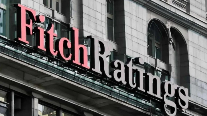 Uzmanlar, Fitch'in Türkiye'nin kredi notunu yükseltmesini değerlendirdi