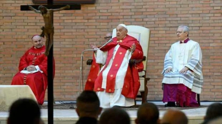 Vatikan’dan Papa açıklaması!