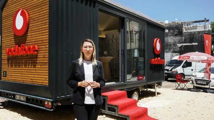 Vodafone'dan afet bölgesine Tiny House mağazalar!