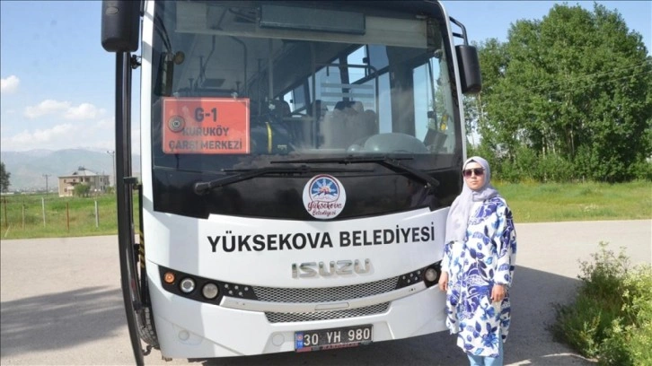 Yüksekova'nın ilk kadın otobüs şoförü seferlere başladı