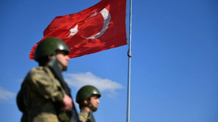 Yunanistan’a geçmeye çalışan biri PKK'lı üç kişi yakalandı!