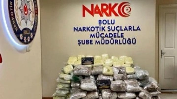 2 araçta ele geçirilen 229 kilo uyuşturucuya 4 tutuklama