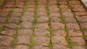 3 vardiya çalışıyorlar! Soğuk baklava kadayıfın tahtını salladı