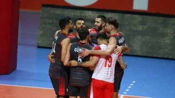 A Milli Erkek Voleybol Takımı, Estonya'yı 4-0 yendi