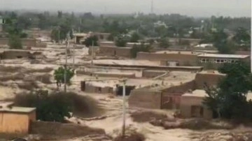Afganistan'ı yine sel vurdu: En az 50 ölü