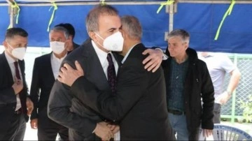 AK Parti Sözcüsü Çelik, şehit teğmen Akdeniz'in ailesini ziyaret etti