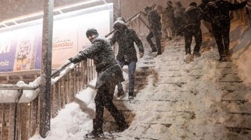 AKOM'dan İstanbullulara kar yağışı uyarısı: 87 yılı kadar olmasa da ikinci sıraya yerleşir