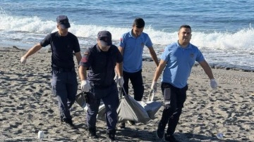 Alanya'da deniz kıyısında erkek cesedi bulundu