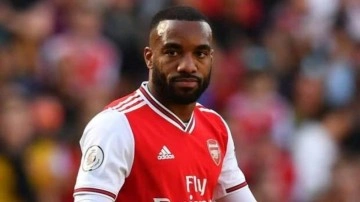 Alexandre Lacazette yuvaya geri döndü!