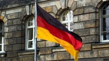 Almanya, Hamburg'ta Şii cemaate ait bir merkez ve kuruluşları yasakladı