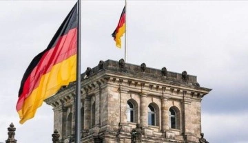 Almanya'da toptan elektrik fiyatları son 20 yılın en yüksek seviyesine ulaştı