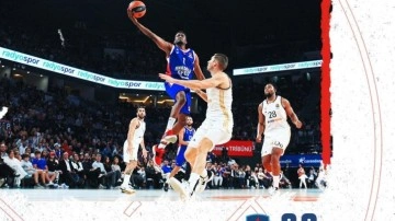 Anadolu Efes, Real Madrid'e farklı yenildi!