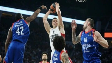 Anadolu Efes seride üstünlüğü yakaladı