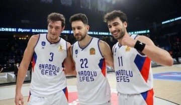 Anadolu Efes yarı finalde