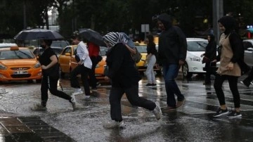 Ankara'nın kuzeyi ve batısı için gök gürültülü sağanak uyarısı