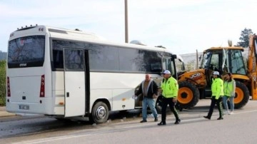 Antalya'da feci kaza: 15'i çocuk 23 yaralı