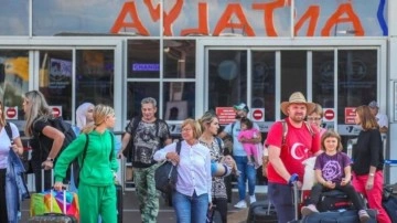 Antalya gelen İngiliz turistlerin sayısında tüm zamanların rekoru kırıldı